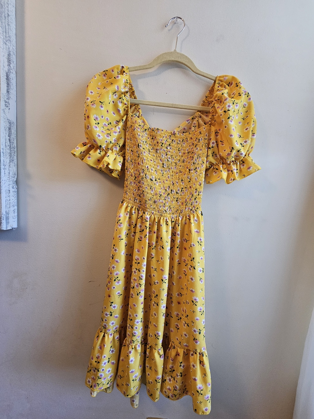SHEIN Yellow Floral Puff-Sleeve Smocked Mini Dress